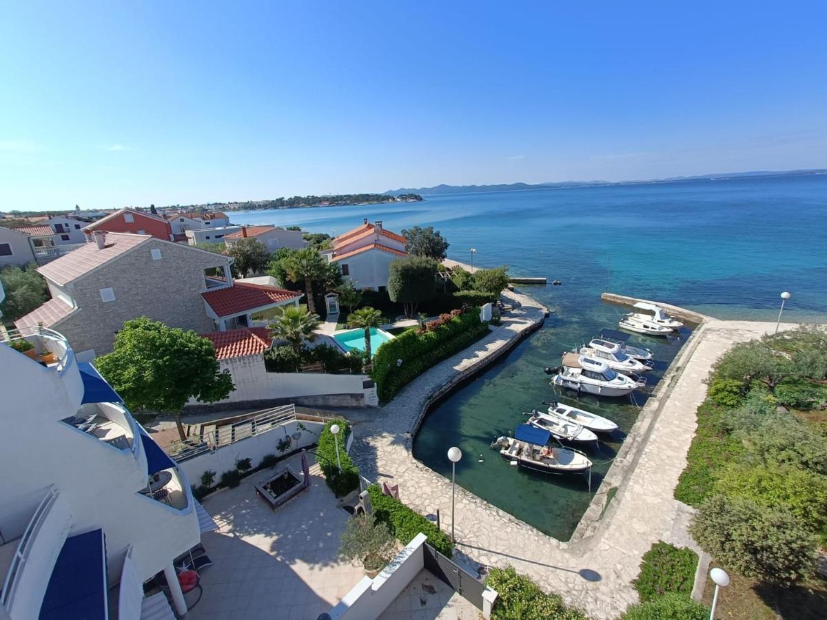 Apartmani Sollei Petrcane Exterior foto
